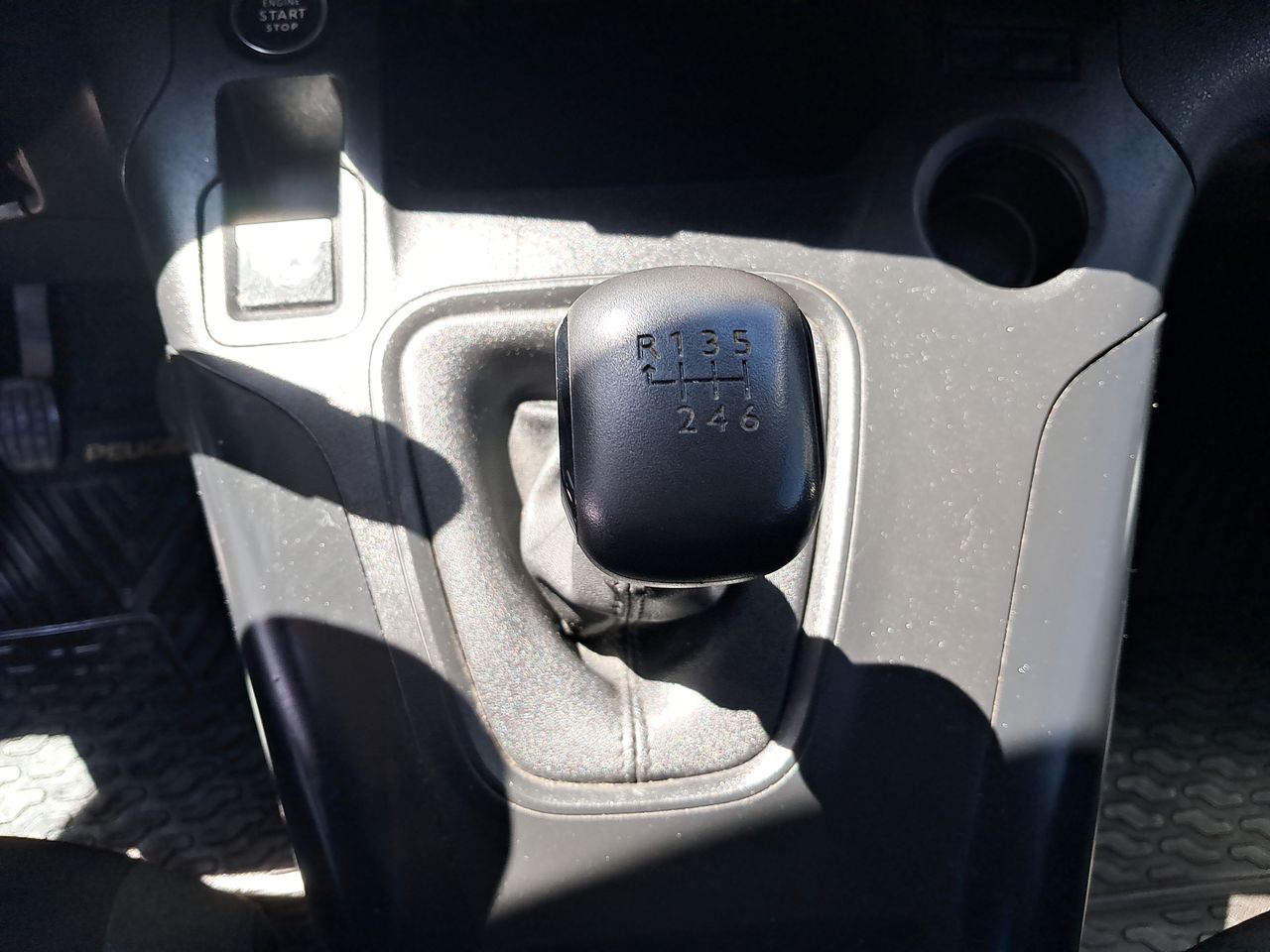 PEUGEOT - 30