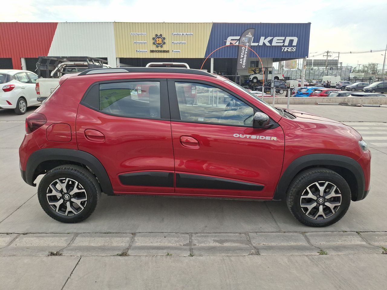 RENAULT - 8