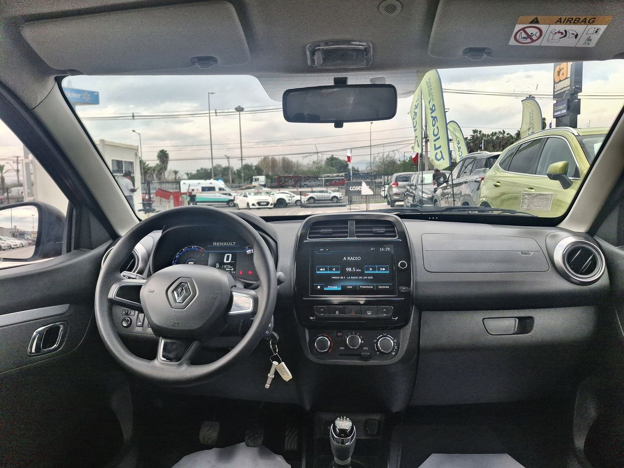 RENAULT - 9