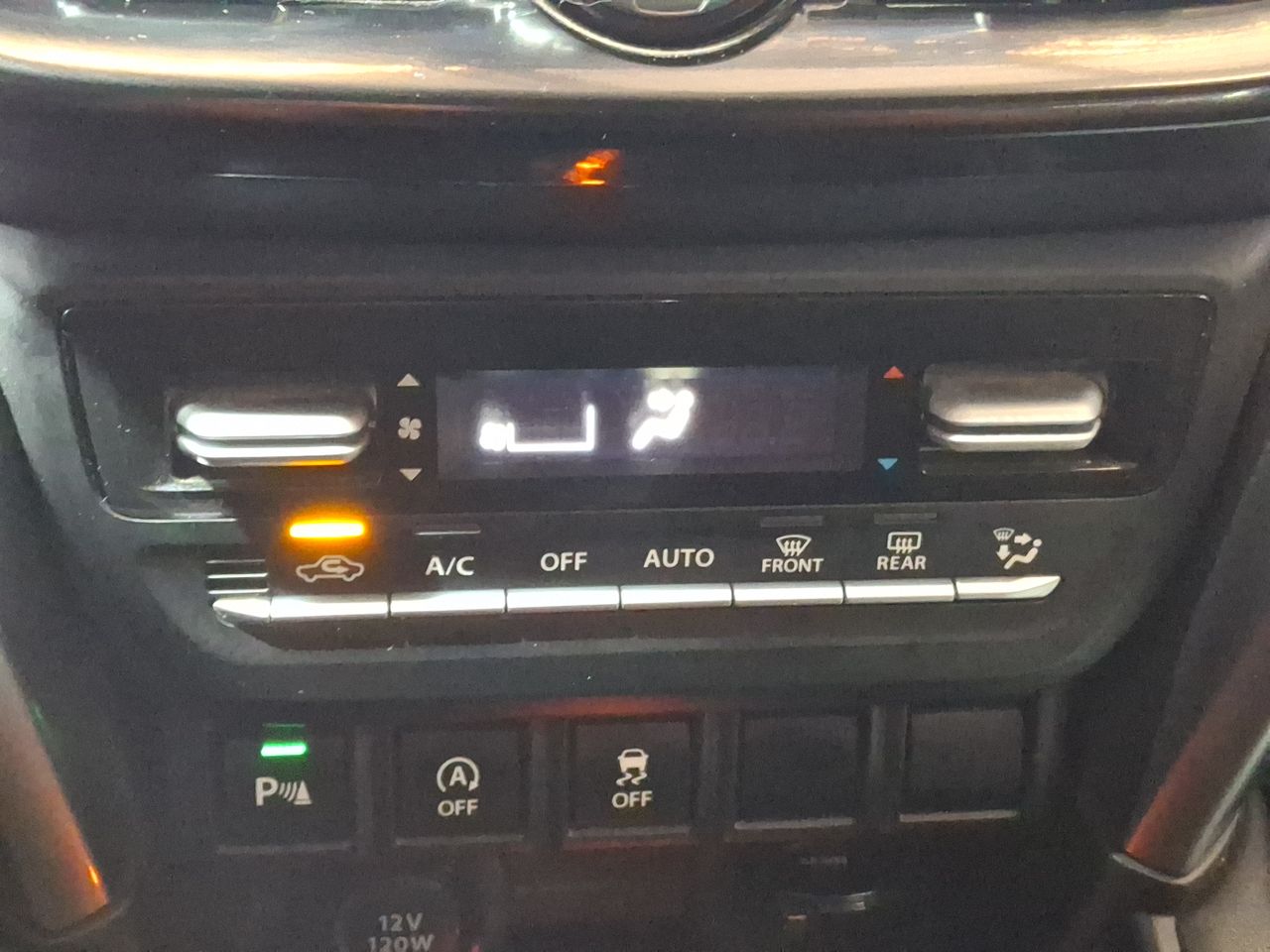 Suzuki Grand Vitara — foto 22 de 27