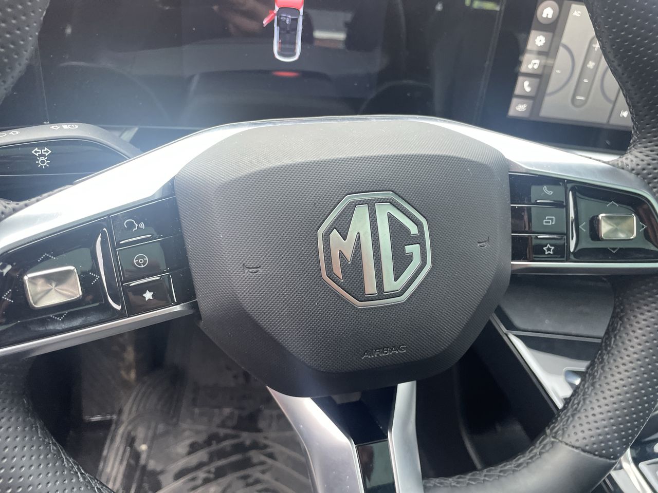 MG - 25