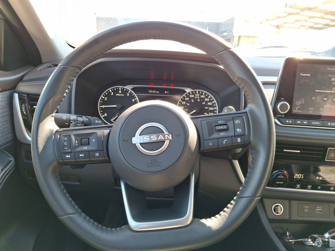 NISSAN - 24
