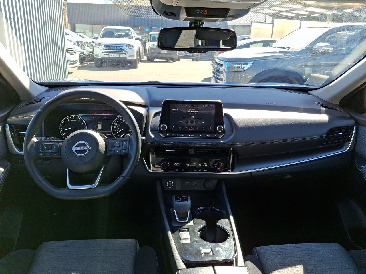NISSAN - 9