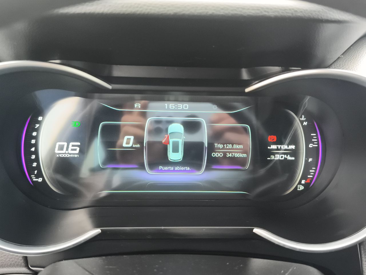 Jetour X70 — foto 26 de 34