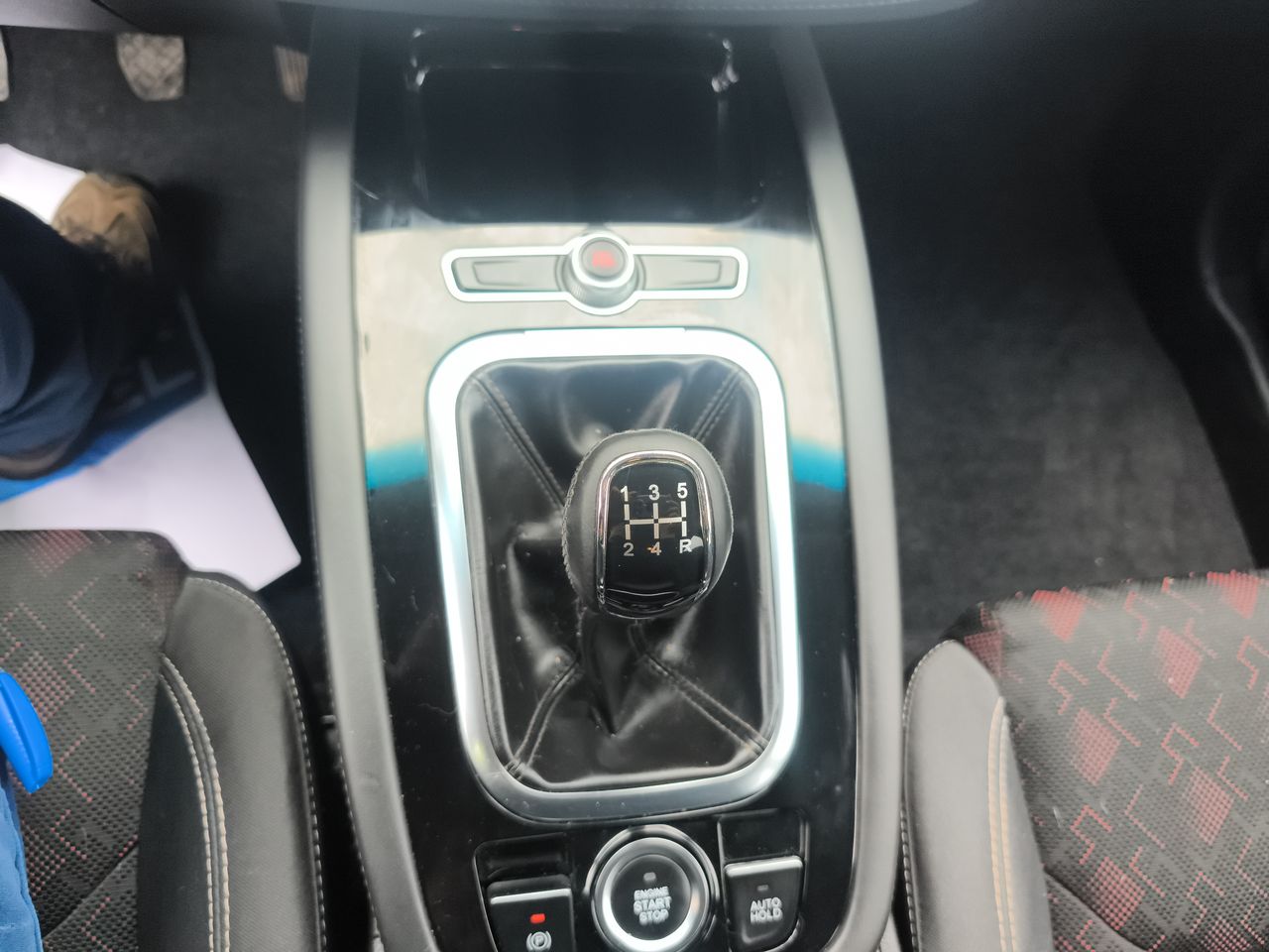 Jetour X70 — foto 30 de 34