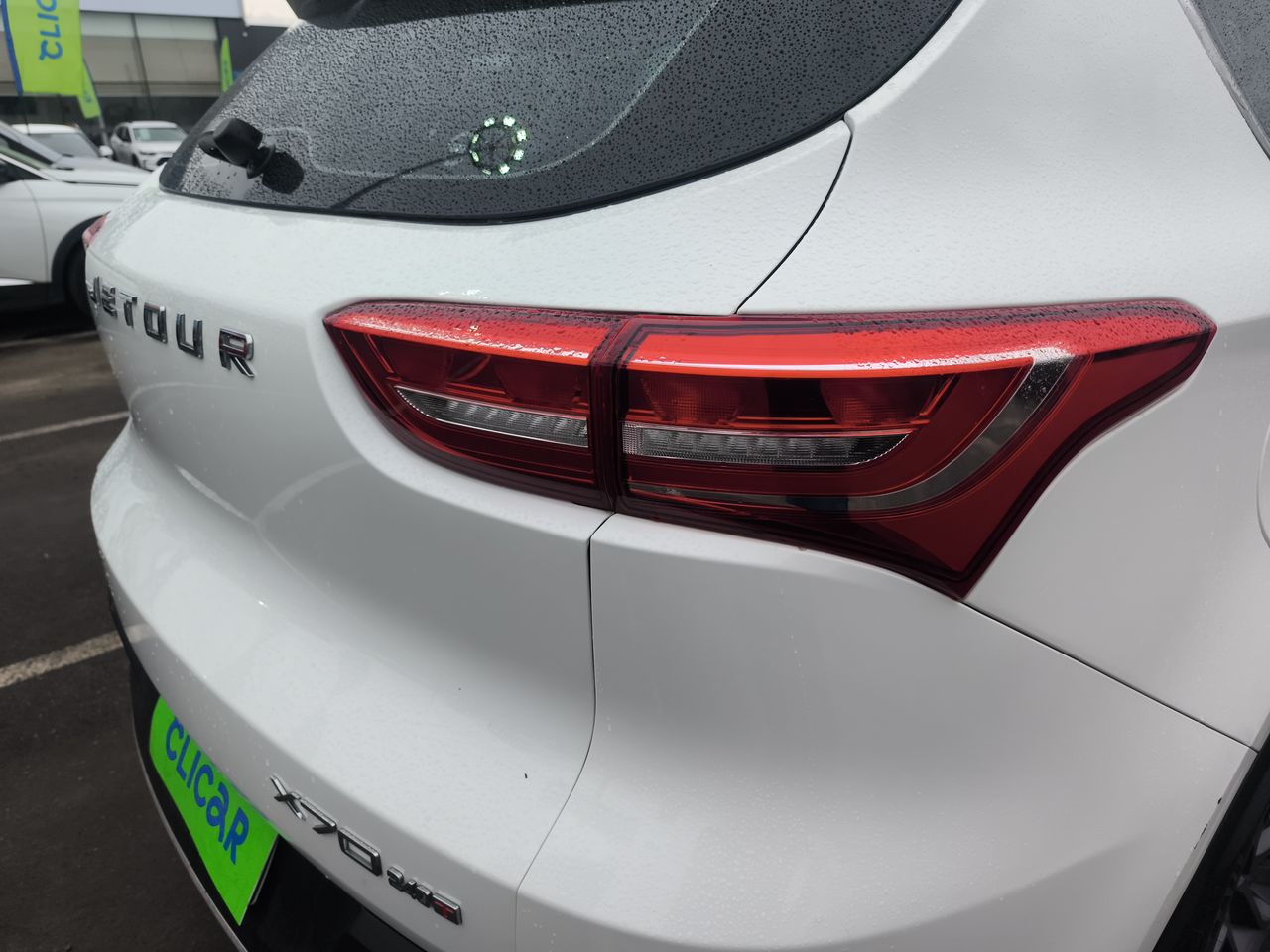 Jetour X70 — foto 19 de 34