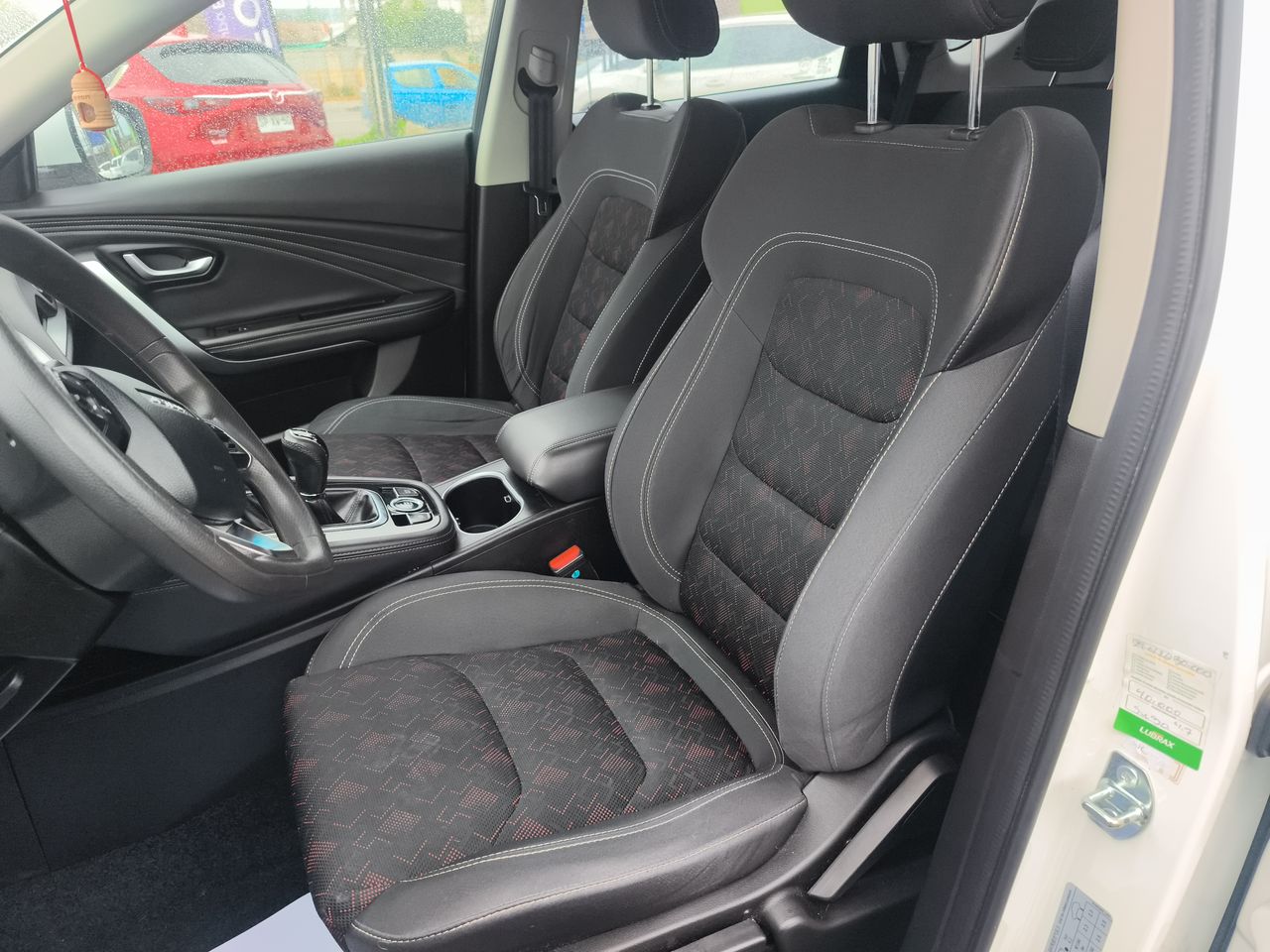 Jetour X70 — foto 23 de 34