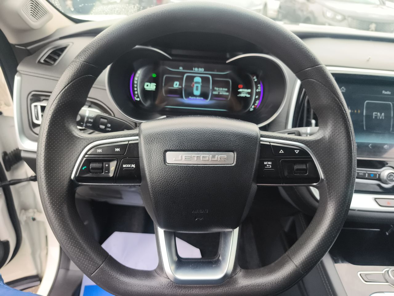 Jetour X70 — foto 24 de 34