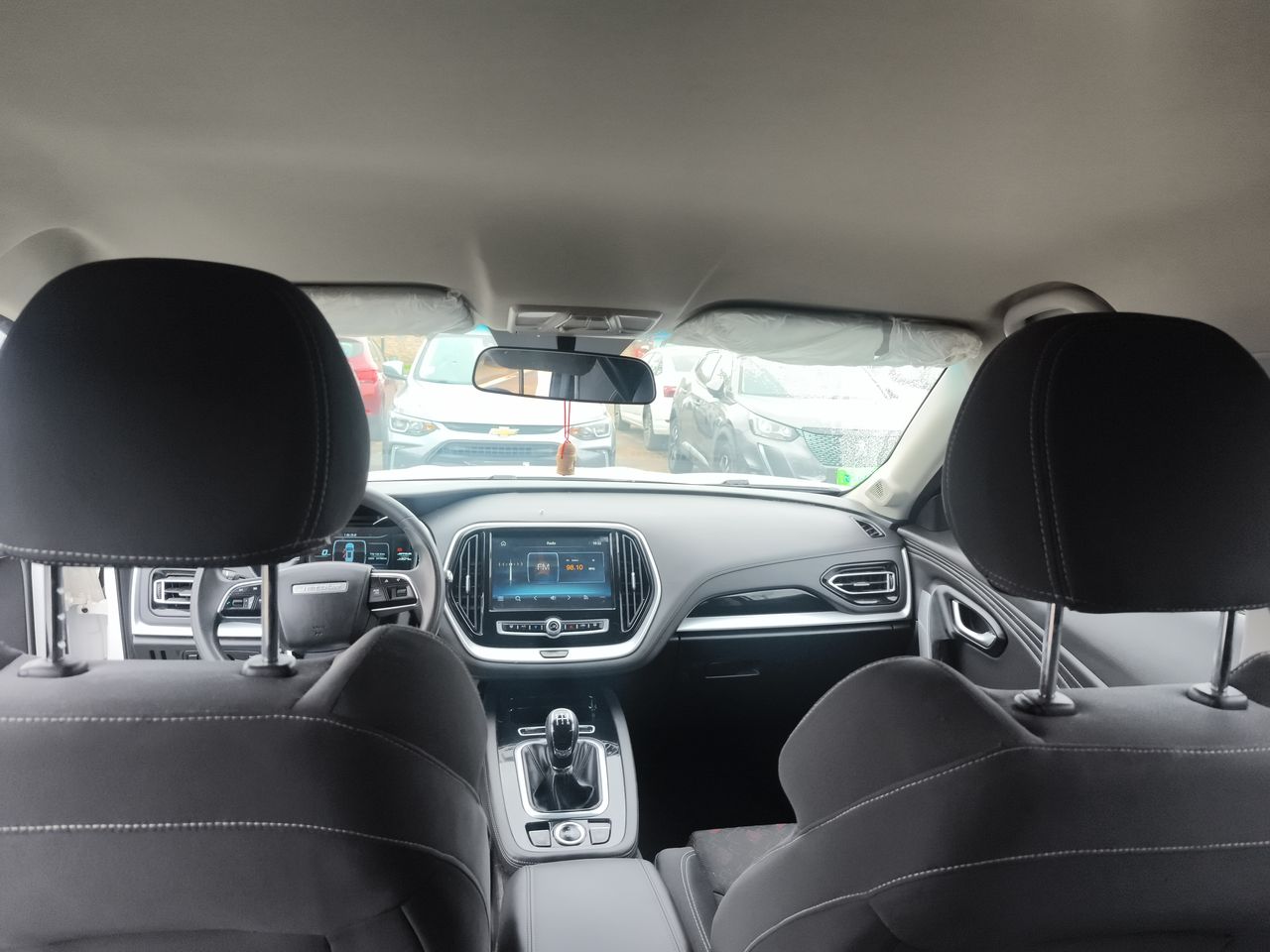 Jetour X70 — foto 10 de 34