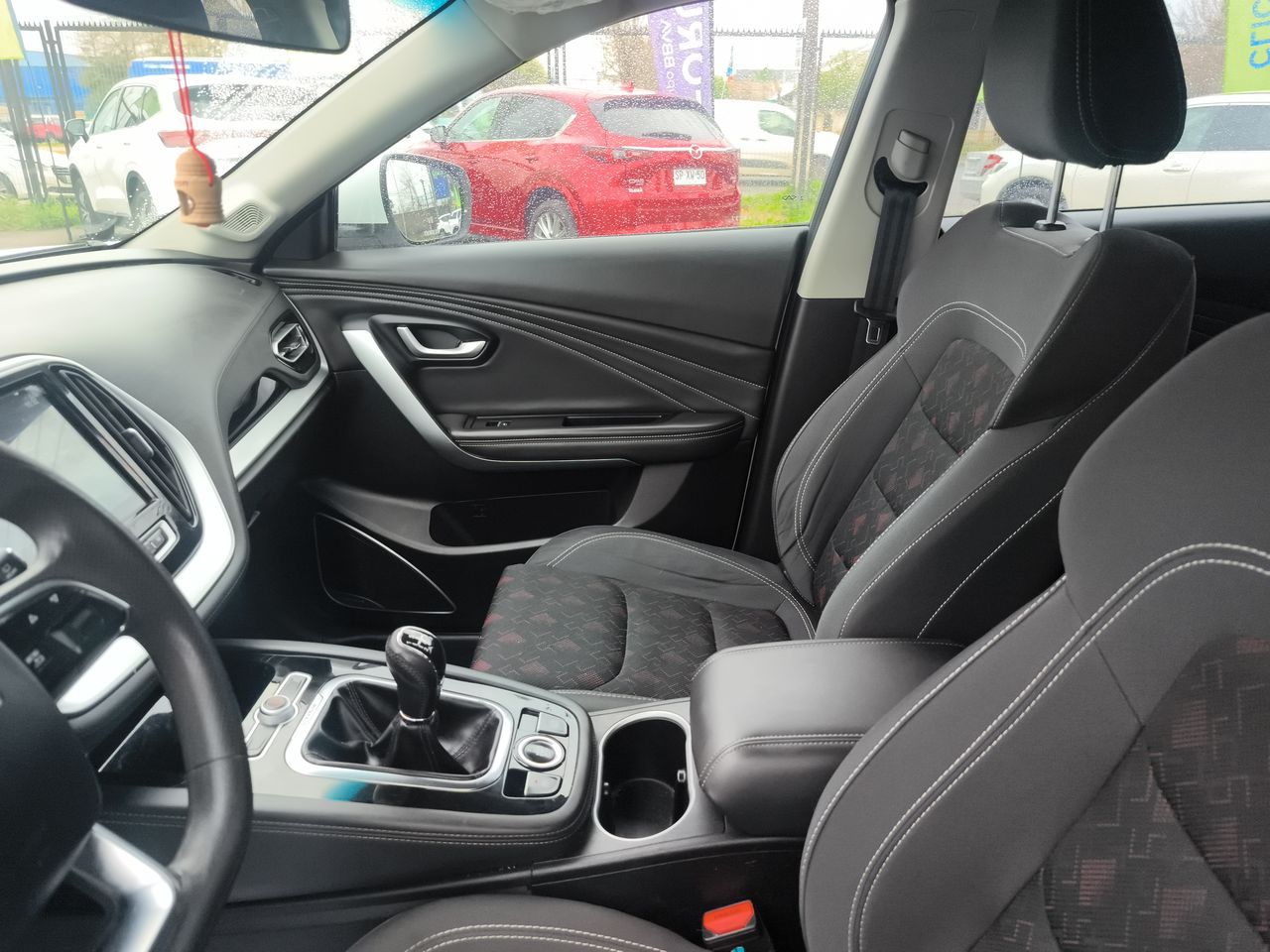 Jetour X70 — foto 11 de 34