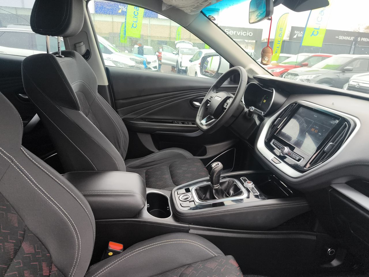 Jetour X70 — foto 15 de 34