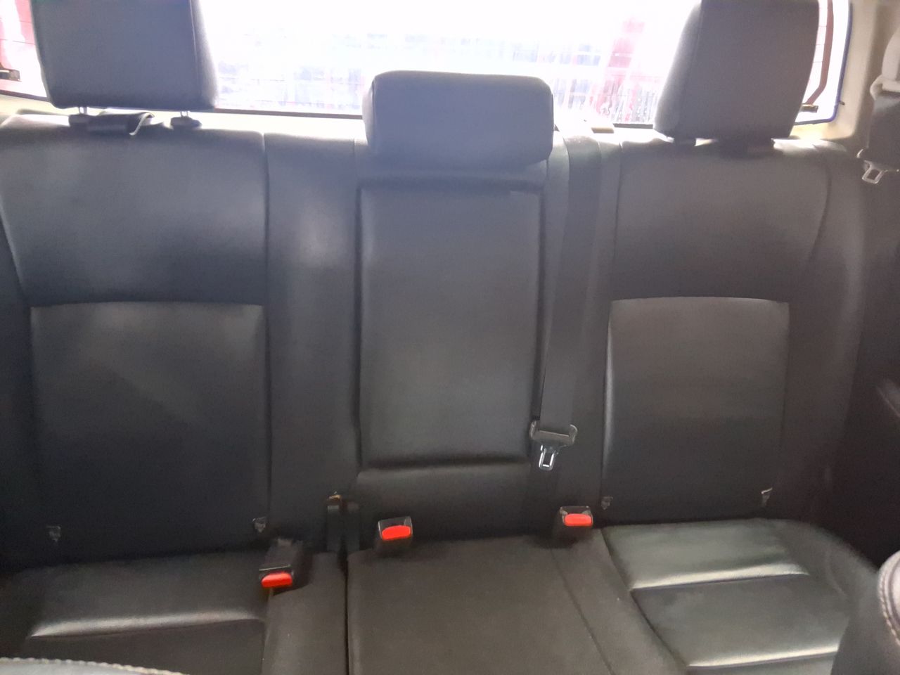 Toyota Hilux — foto 35 de 36