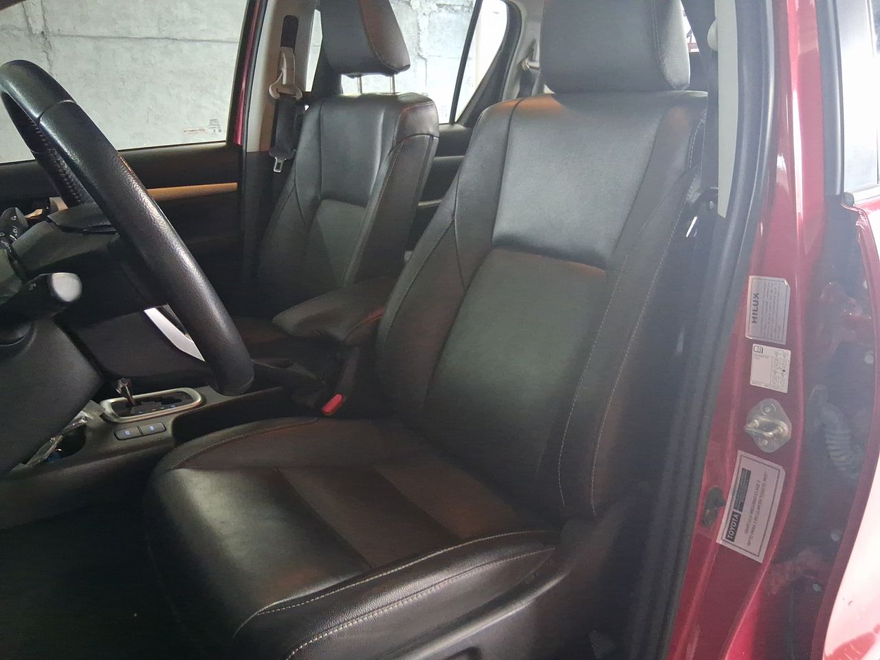 Toyota Hilux — foto 26 de 36