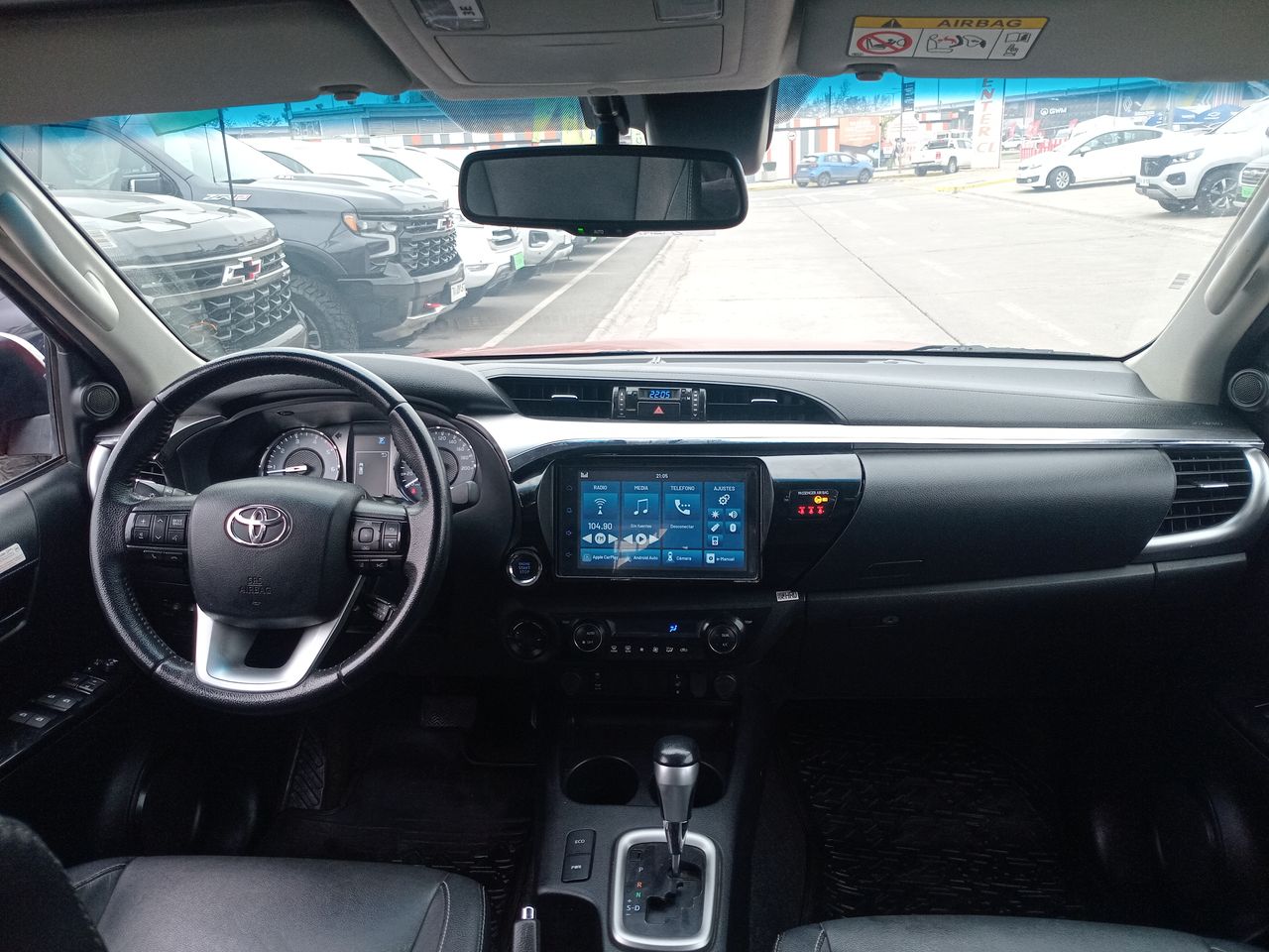 Toyota Hilux — foto 32 de 35