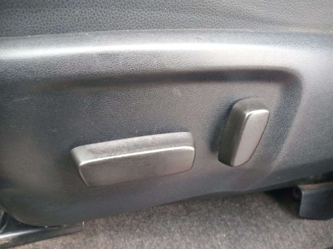 Toyota Hilux — foto 23 de 35