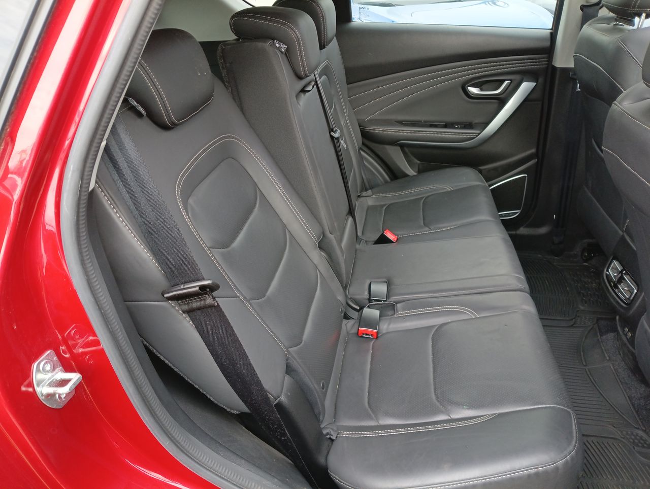 Suzuki Baleno — foto 26 de 28