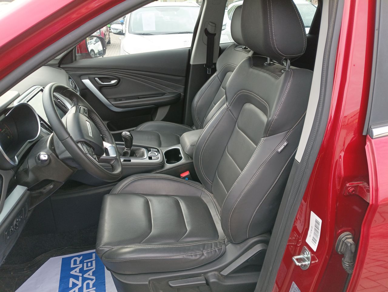 Suzuki Baleno — foto 15 de 28