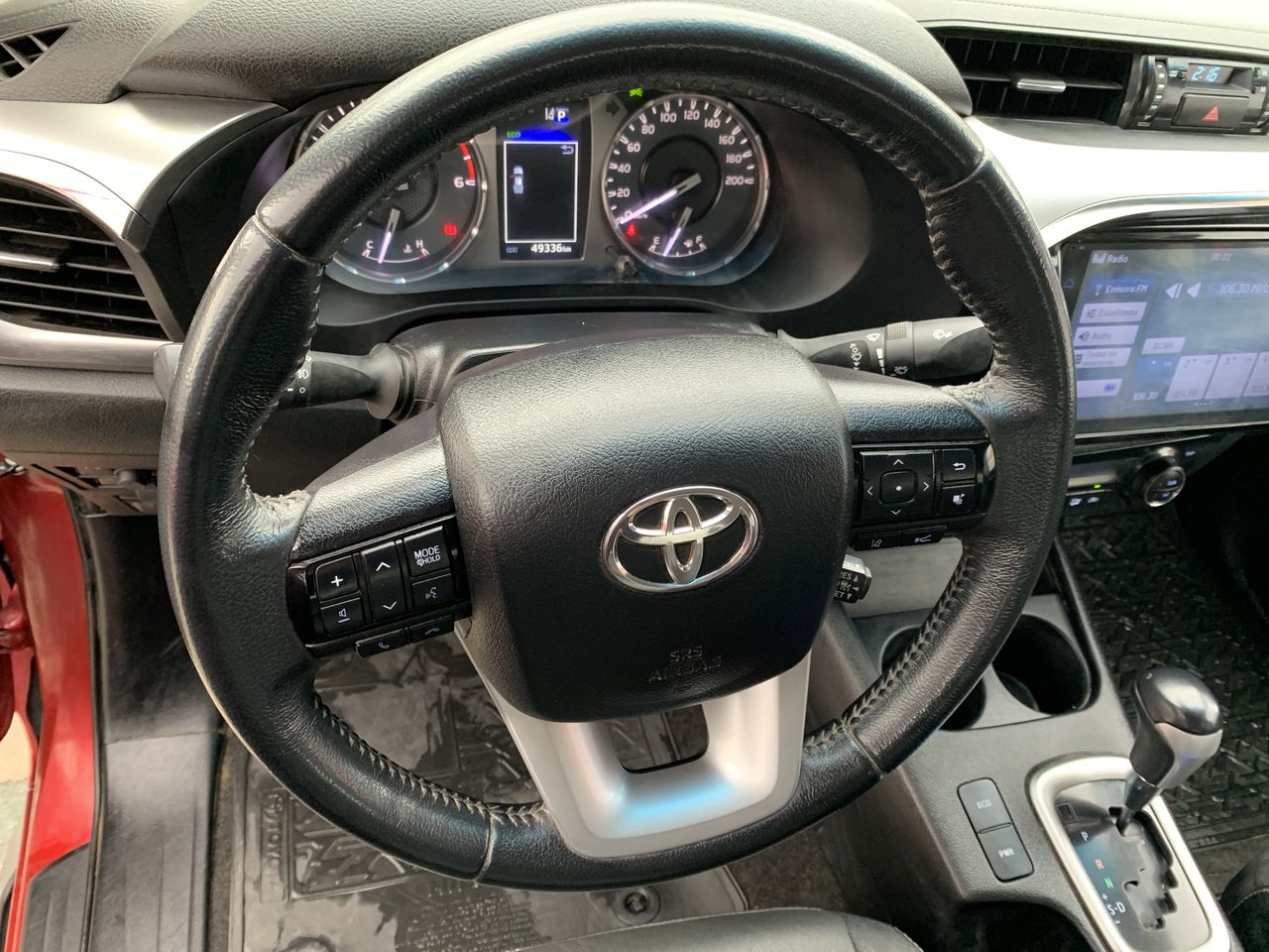 Toyota Hilux — foto 27 de 36