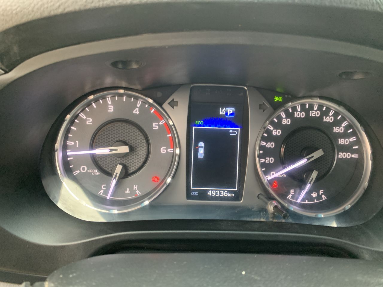 Toyota Hilux — foto 29 de 36
