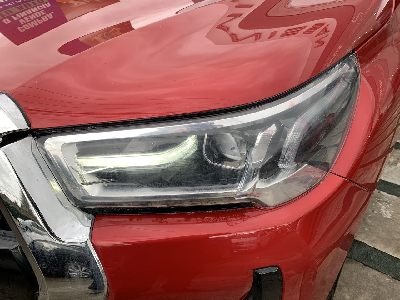 Toyota Hilux — foto 20 de 36