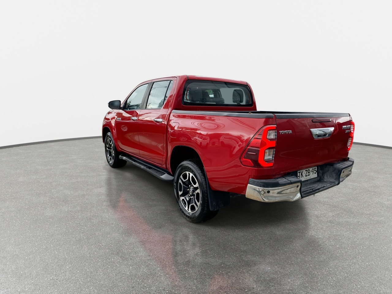 Toyota Hilux — foto 9 de 36