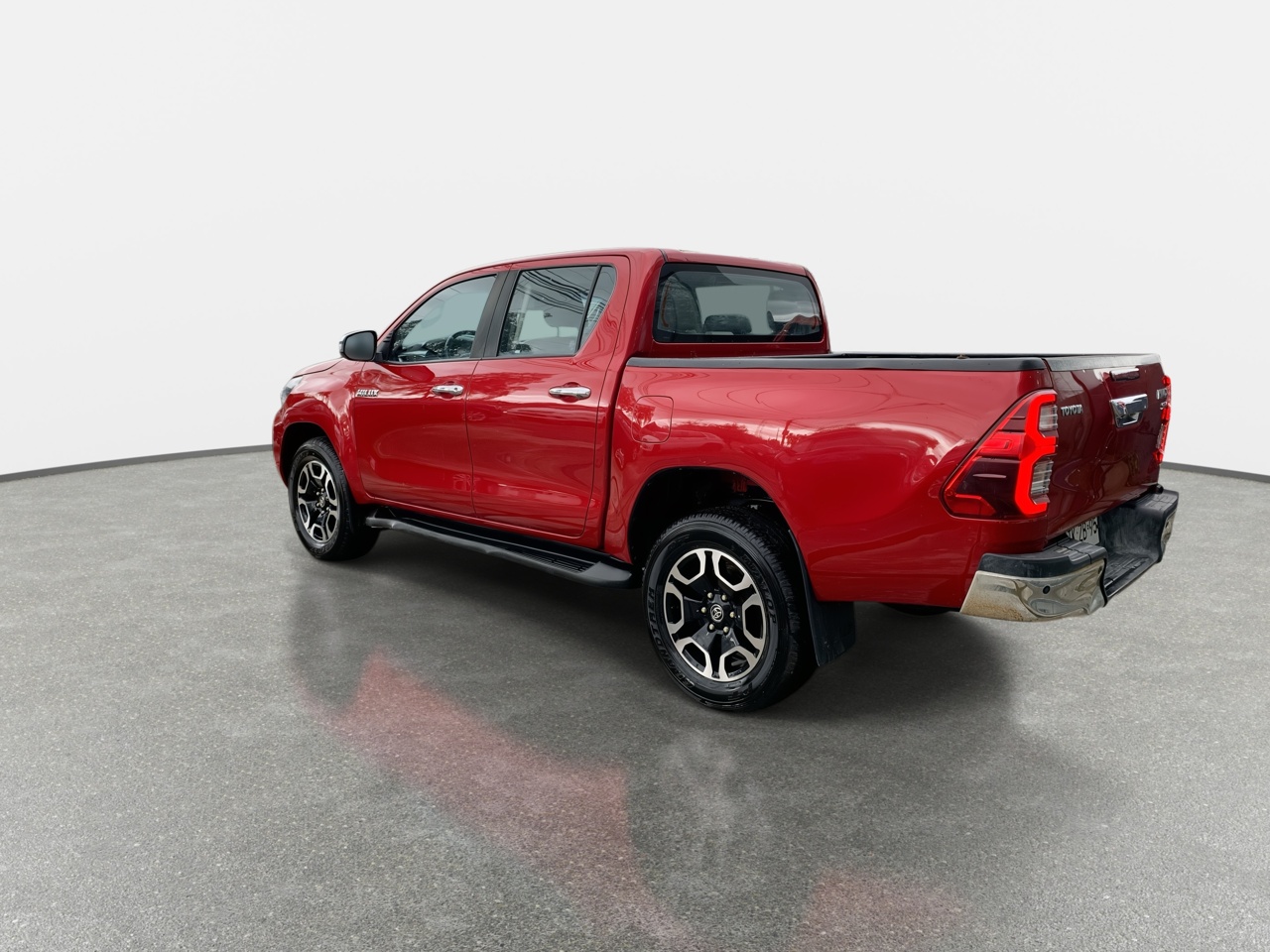 Toyota Hilux — foto 8 de 36