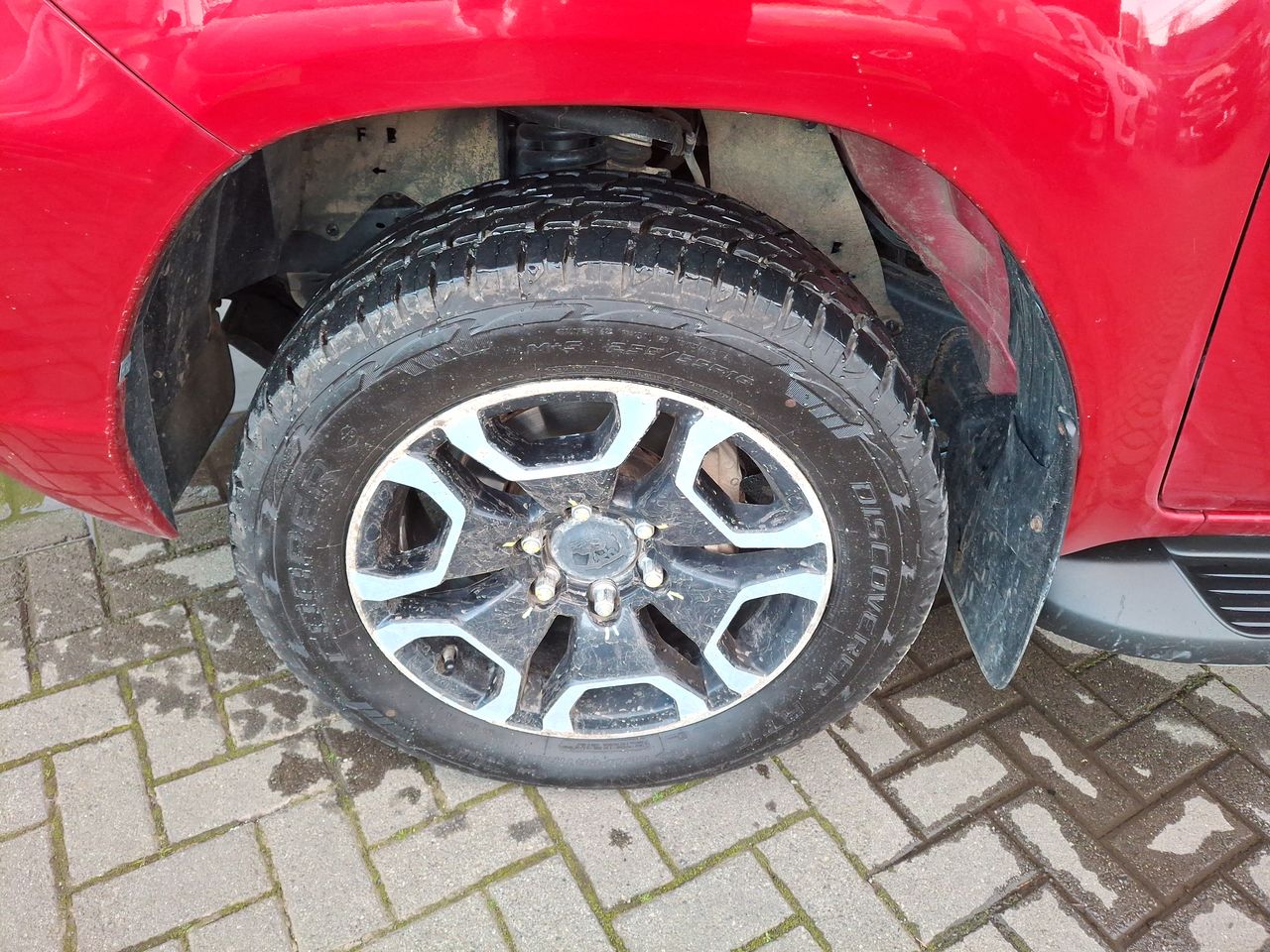 Toyota Hilux — foto 18 de 36