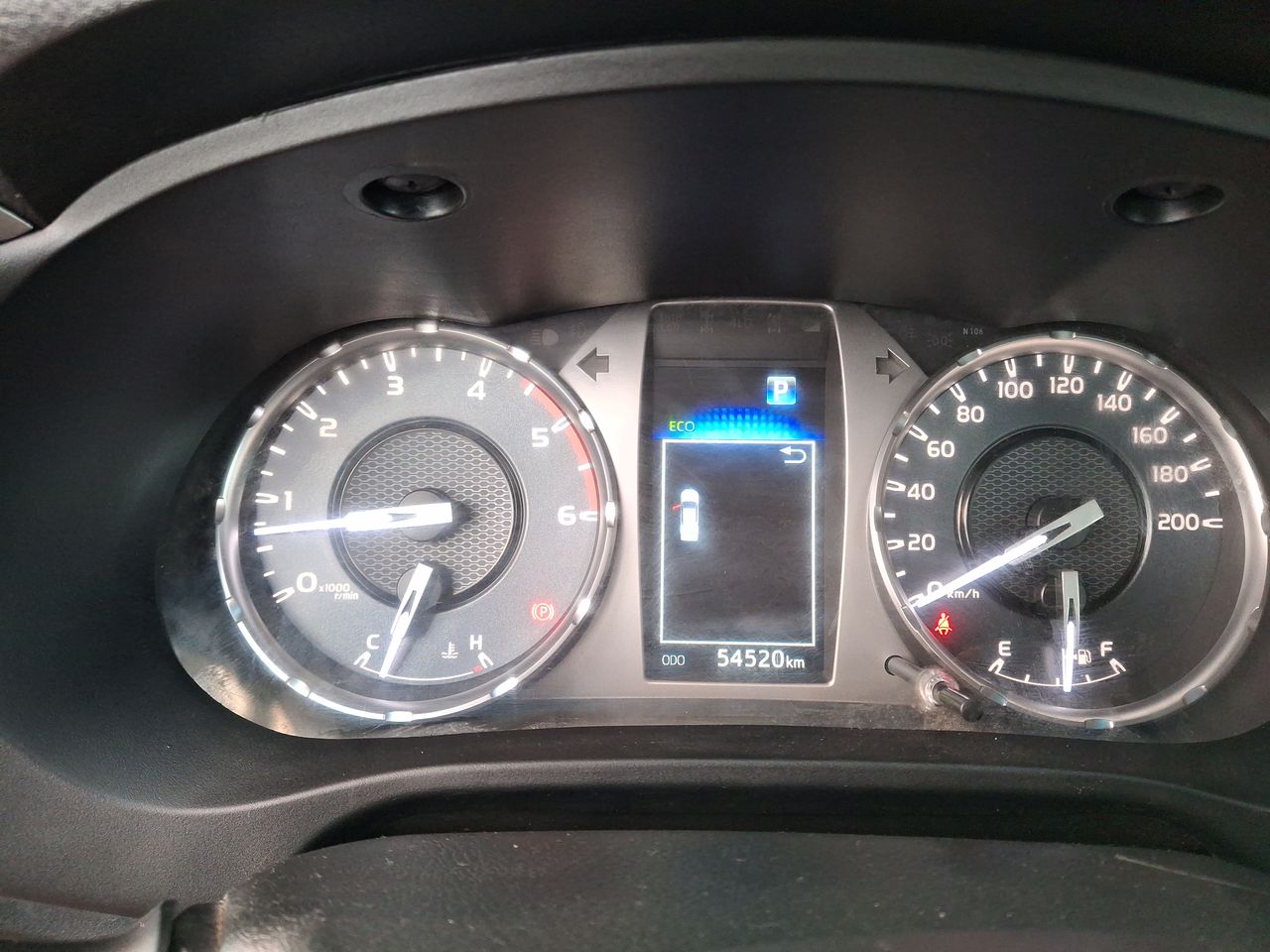 Toyota Hilux — foto 28 de 36