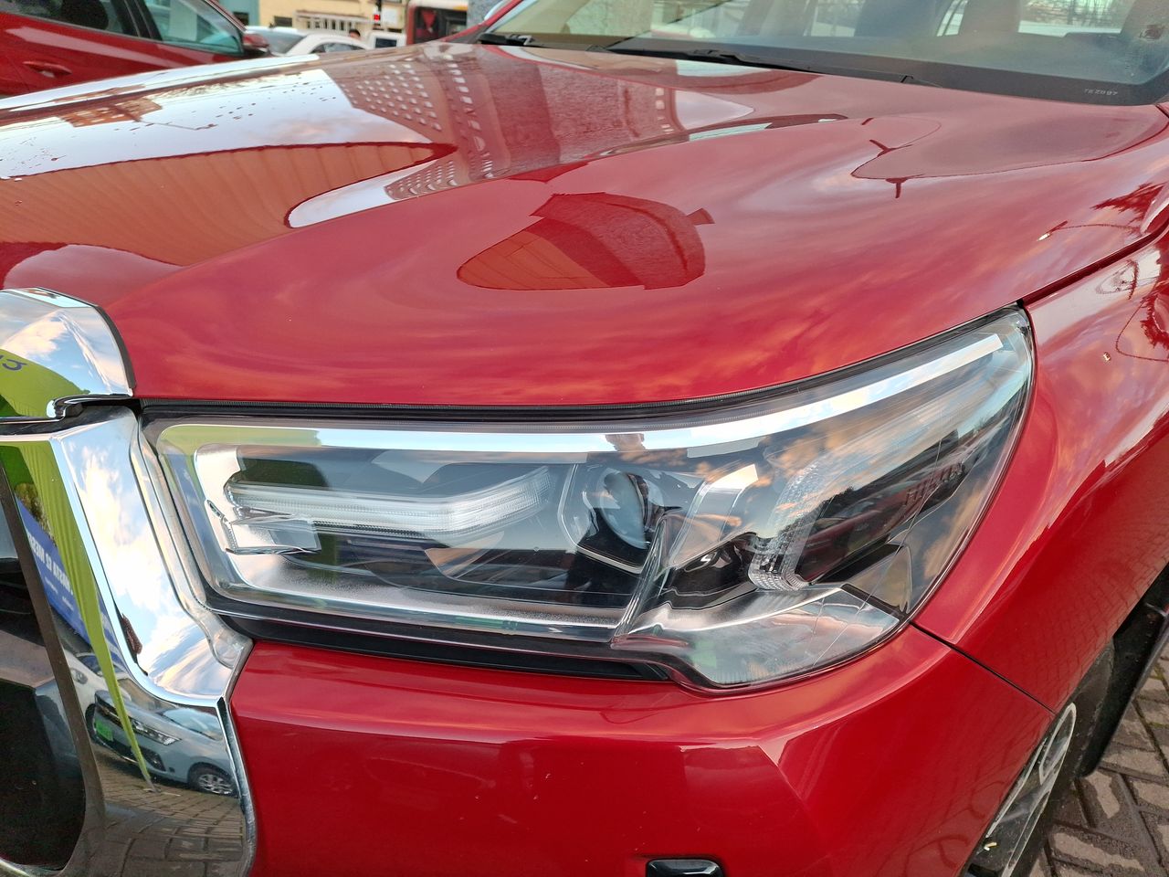 Toyota Hilux — foto 19 de 36