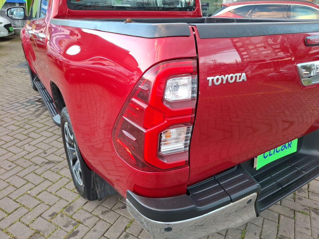 Toyota Hilux — foto 21 de 36