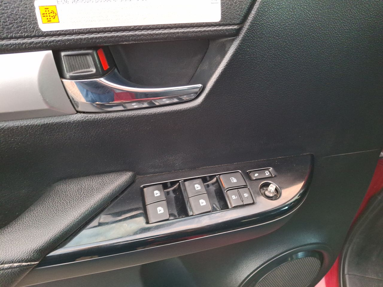 Toyota Hilux — foto 23 de 36