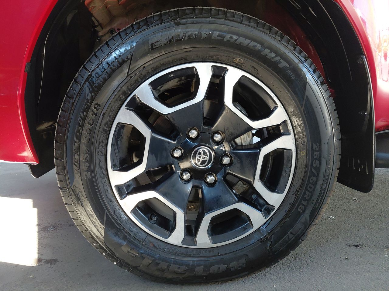 Toyota Hilux — foto 16 de 35