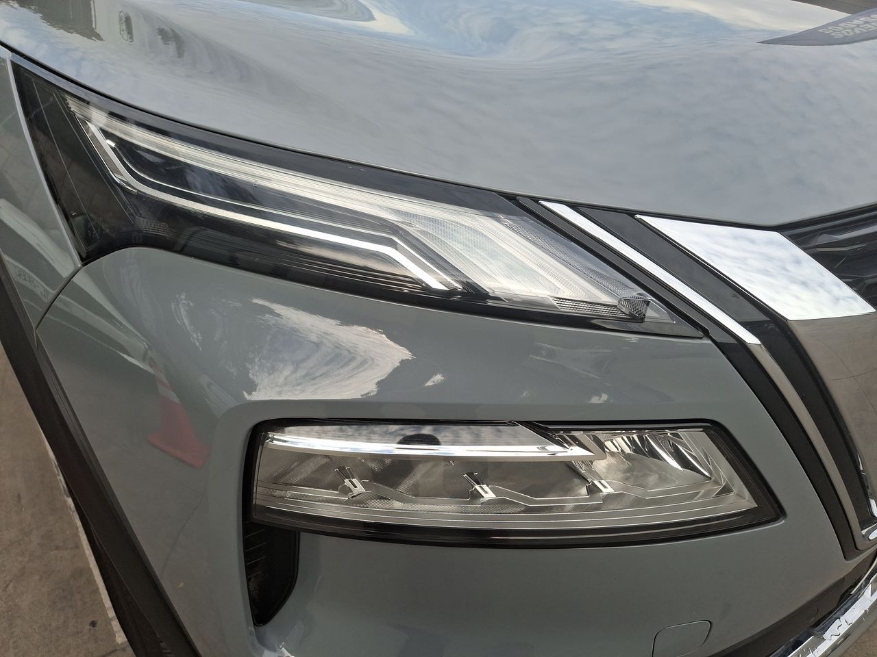 NISSAN - 16