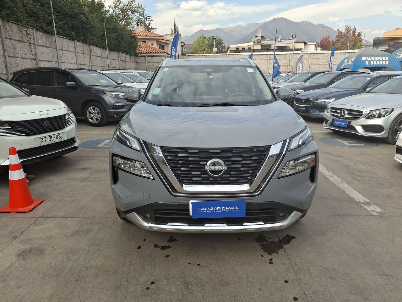 NISSAN - 2