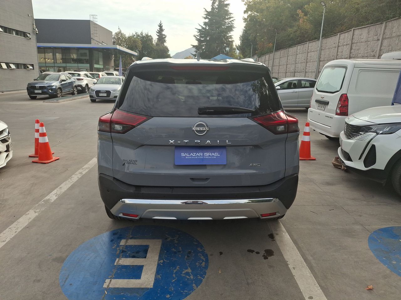 NISSAN - 6