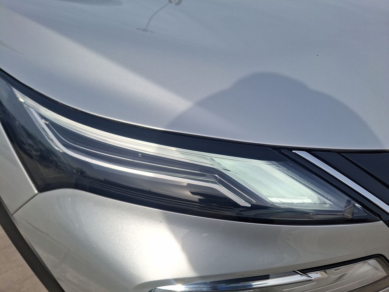 NISSAN - 18