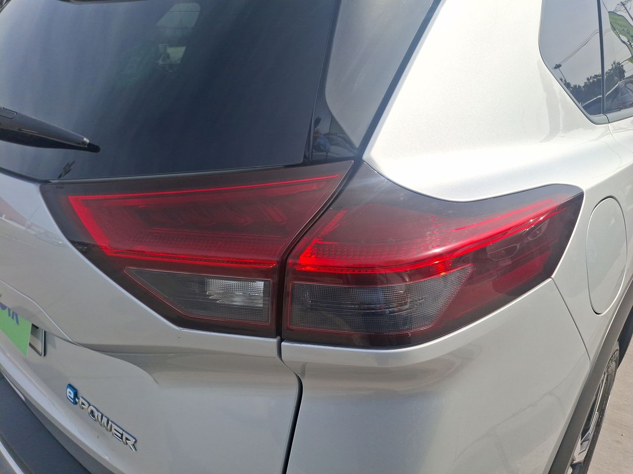 NISSAN - 20