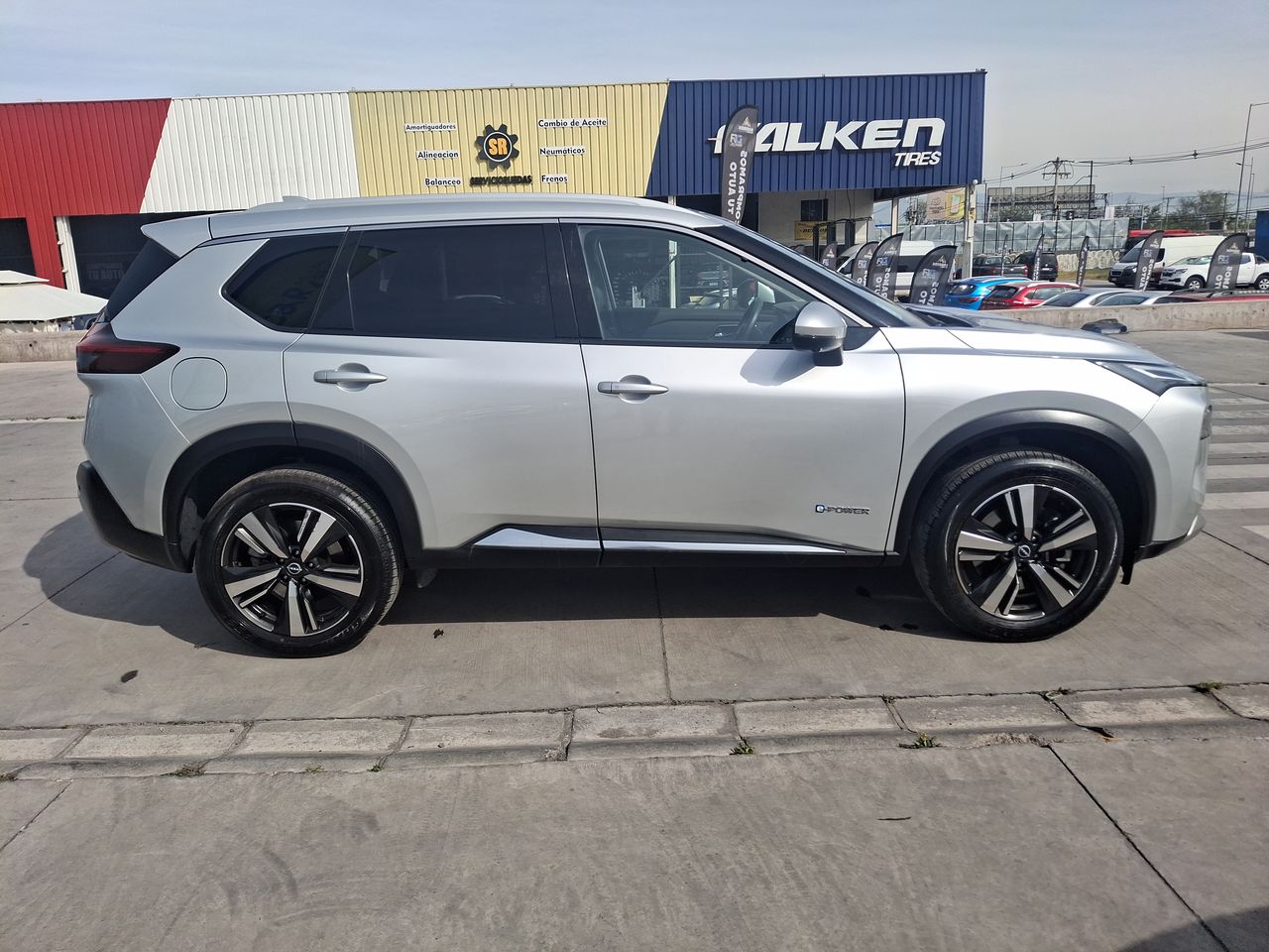 NISSAN - 8