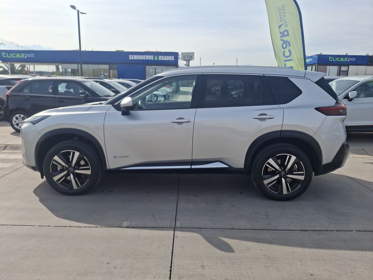 NISSAN - 4