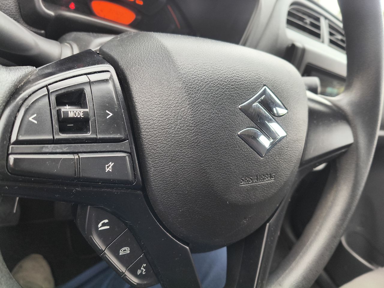 SUZUKI - 15