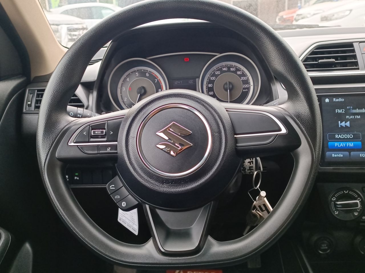 SUZUKI - 23