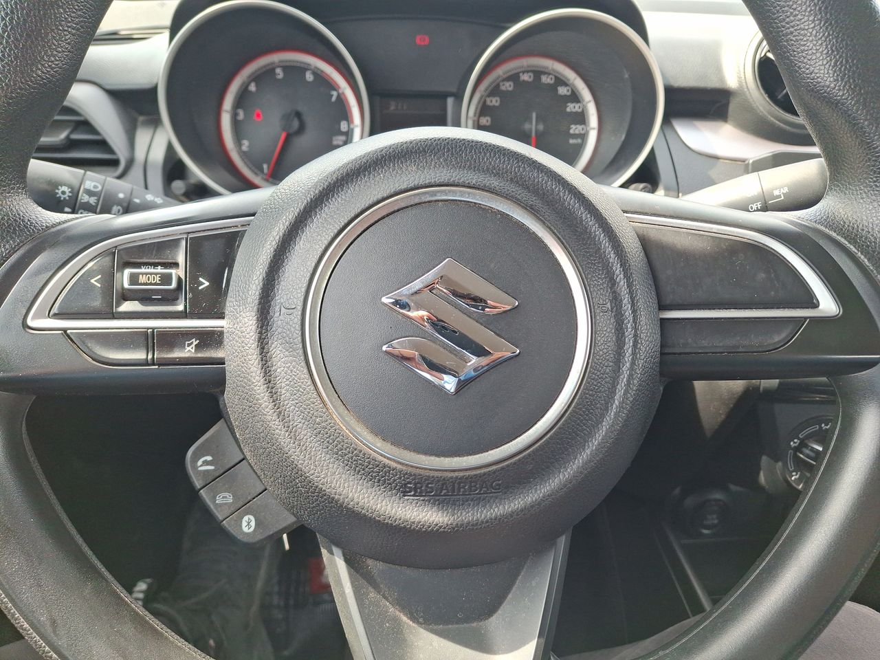 SUZUKI - 24