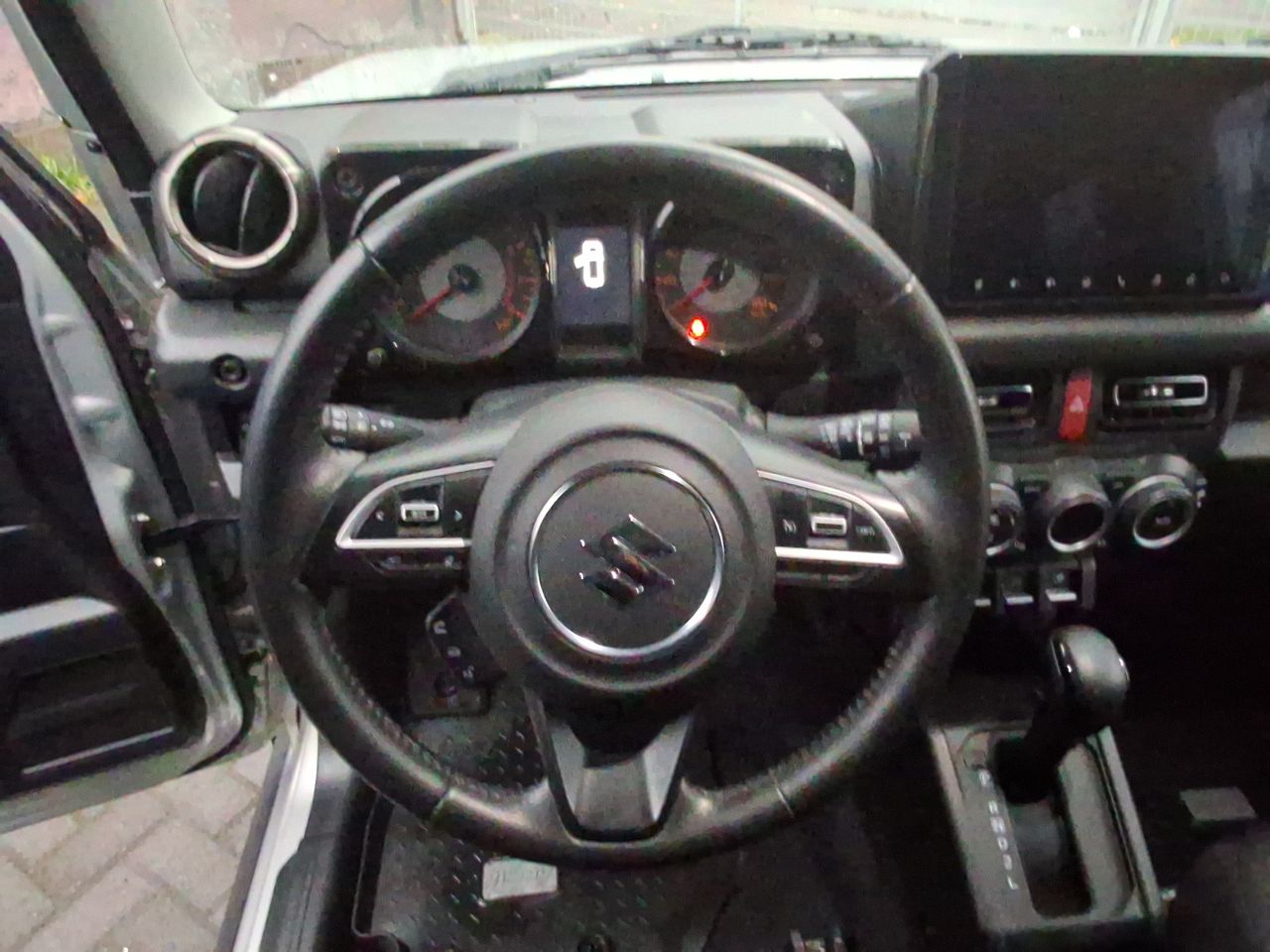 SUZUKI - 24