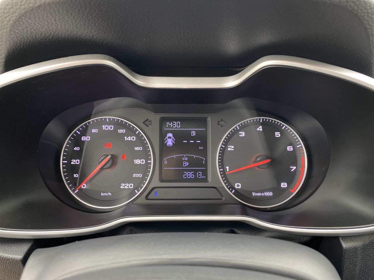 MG Zs — foto 21 de 28