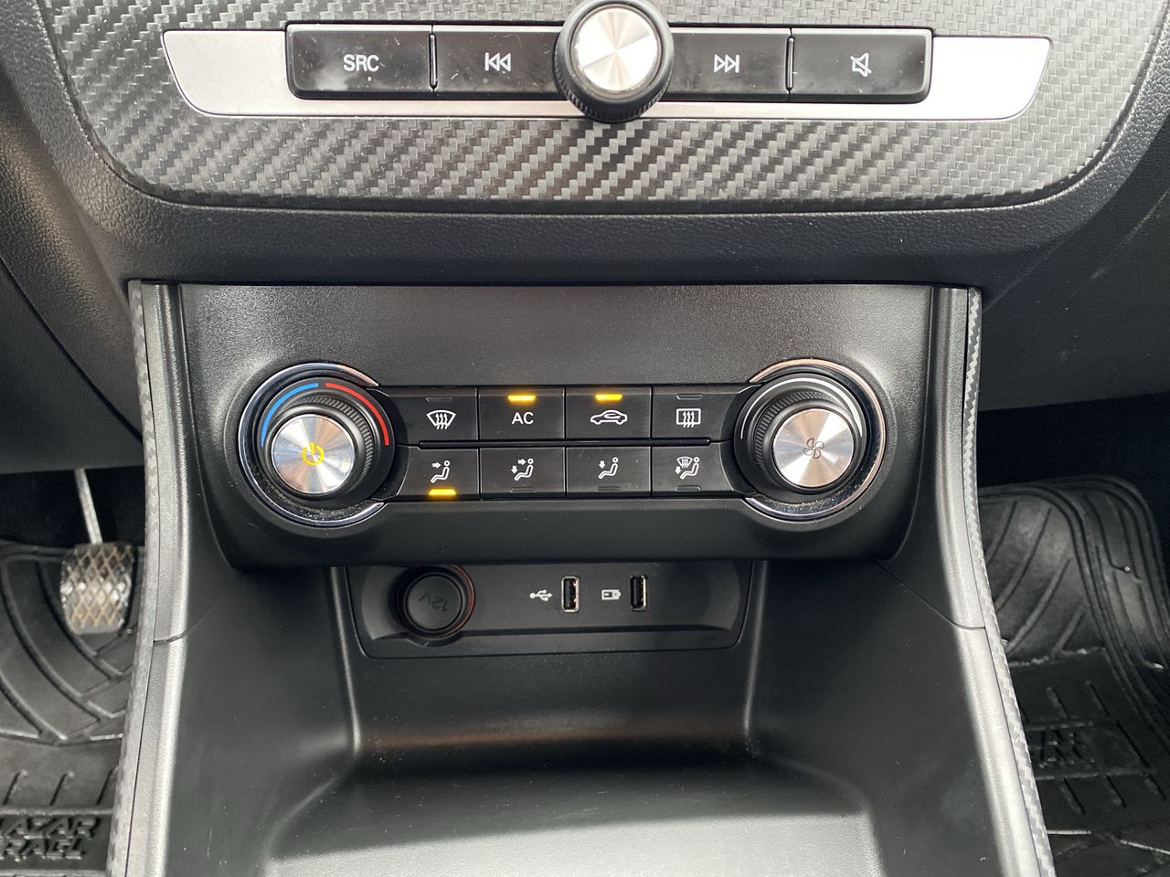 MG Zs — foto 24 de 28