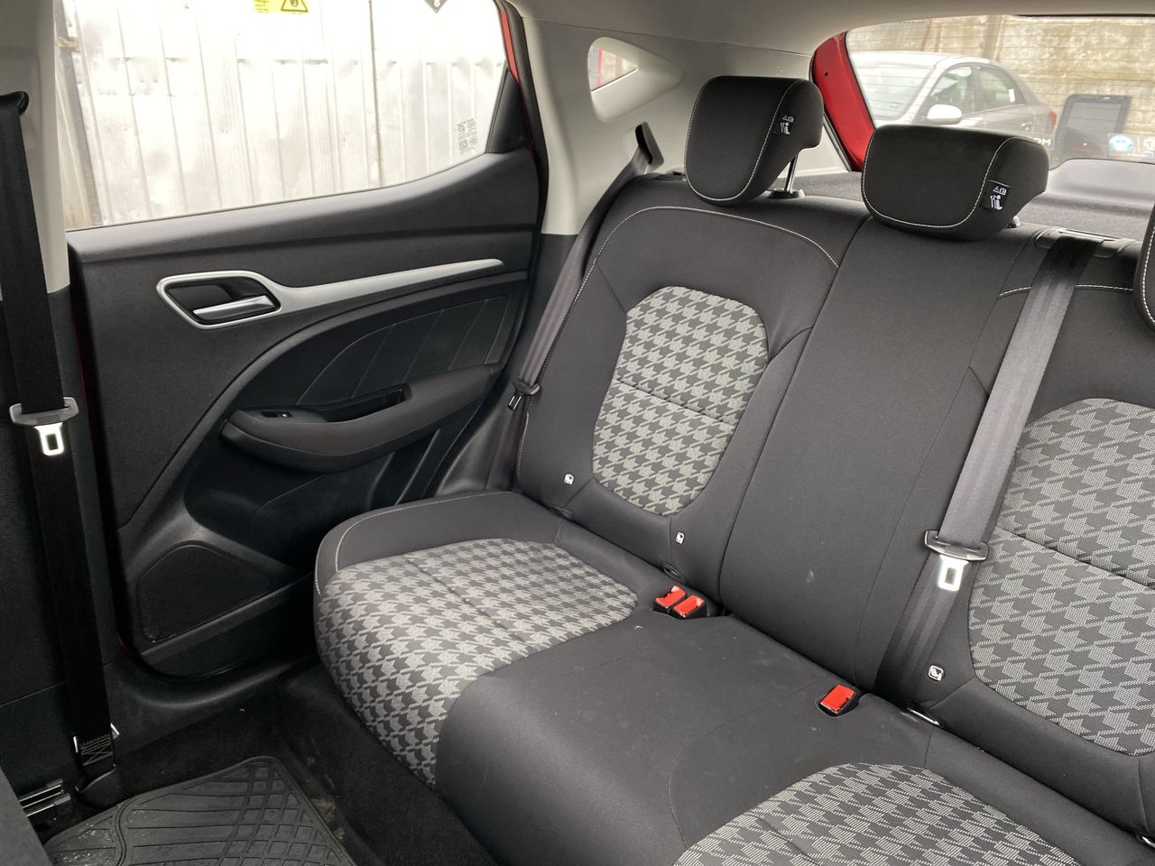 MG Zs — foto 5 de 28