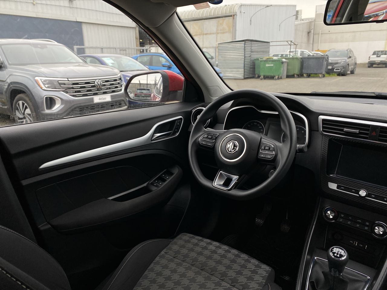 MG Zs — foto 9 de 28