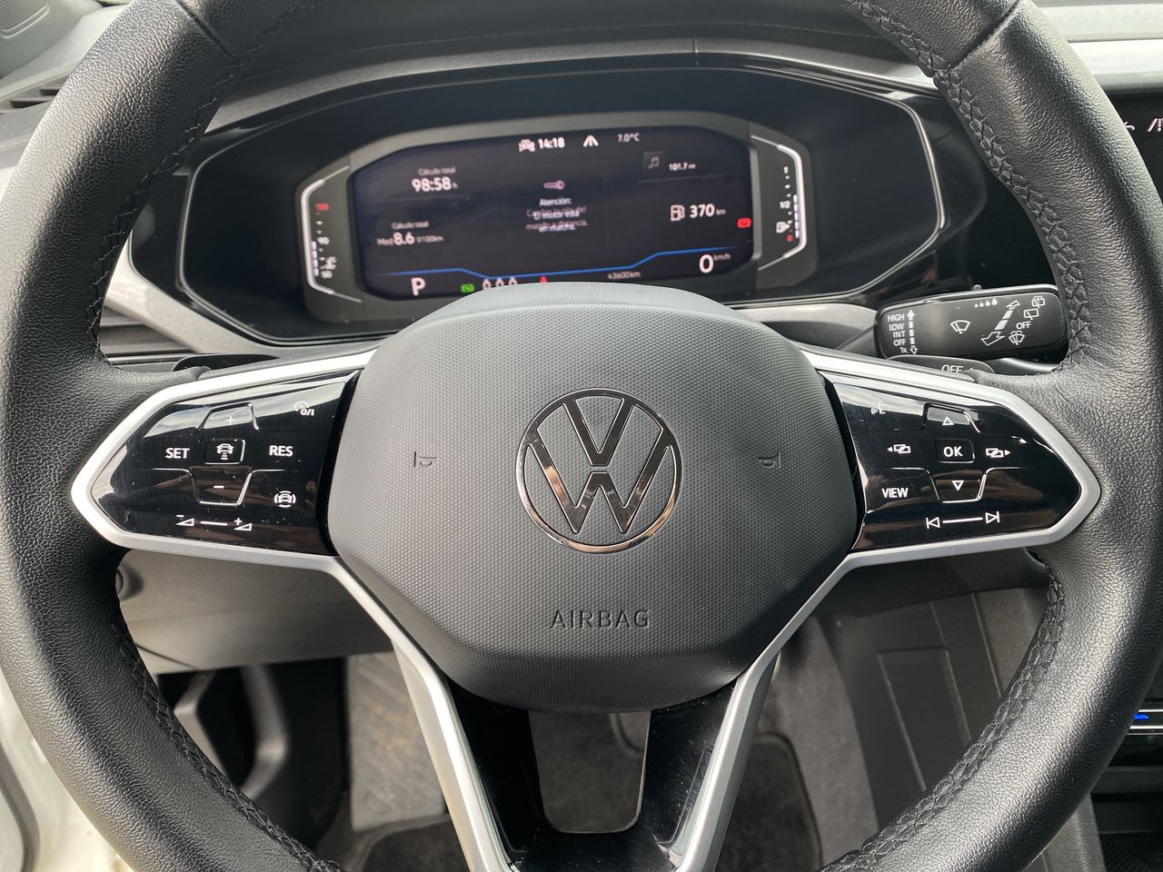 Volkswagen Taos — foto 27 de 36