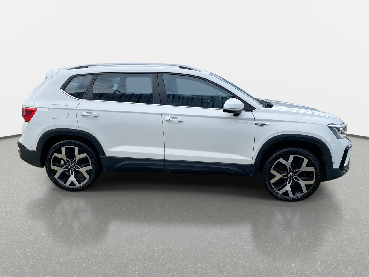 Volkswagen Taos — foto 9 de 36