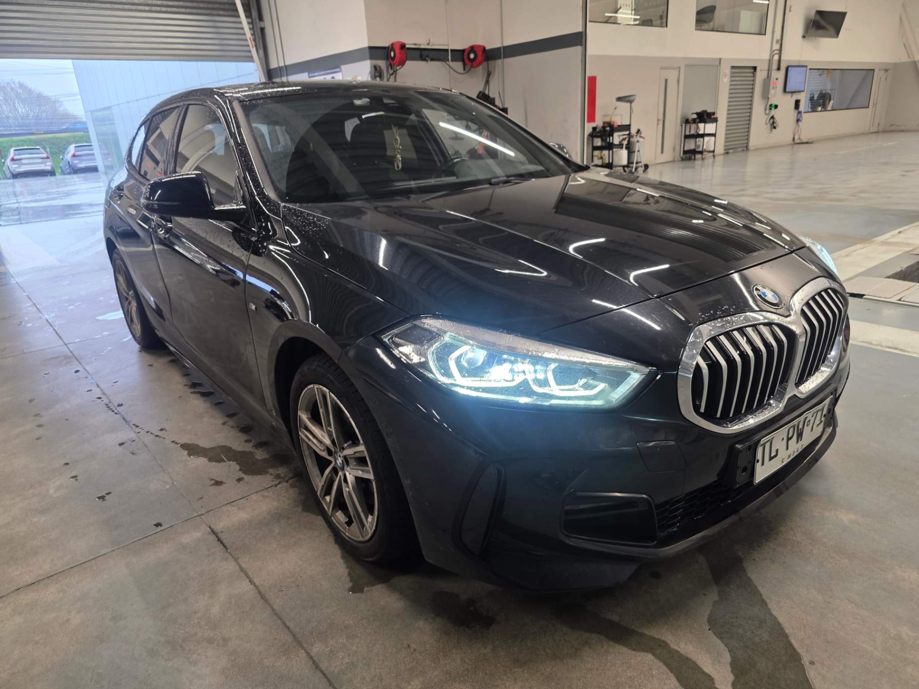 BMW - 0